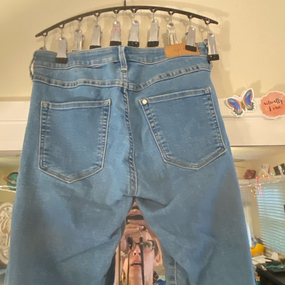Jeans - Picture 10 of 14